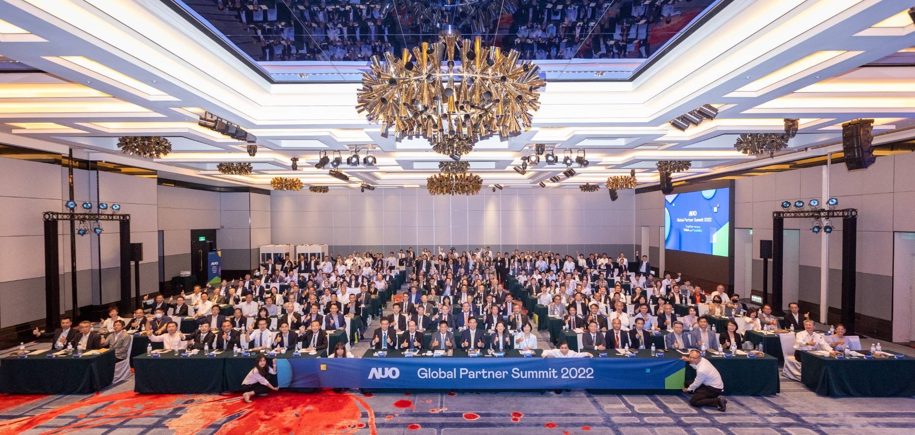 威尼斯wns9778推動「安心、創(chuàng)新、用心、同心、盡心」五星職旅，為菲籍員工打造全方位照護，首度贏得「人權(quán)實踐與發(fā)展領(lǐng)袖獎」殊榮